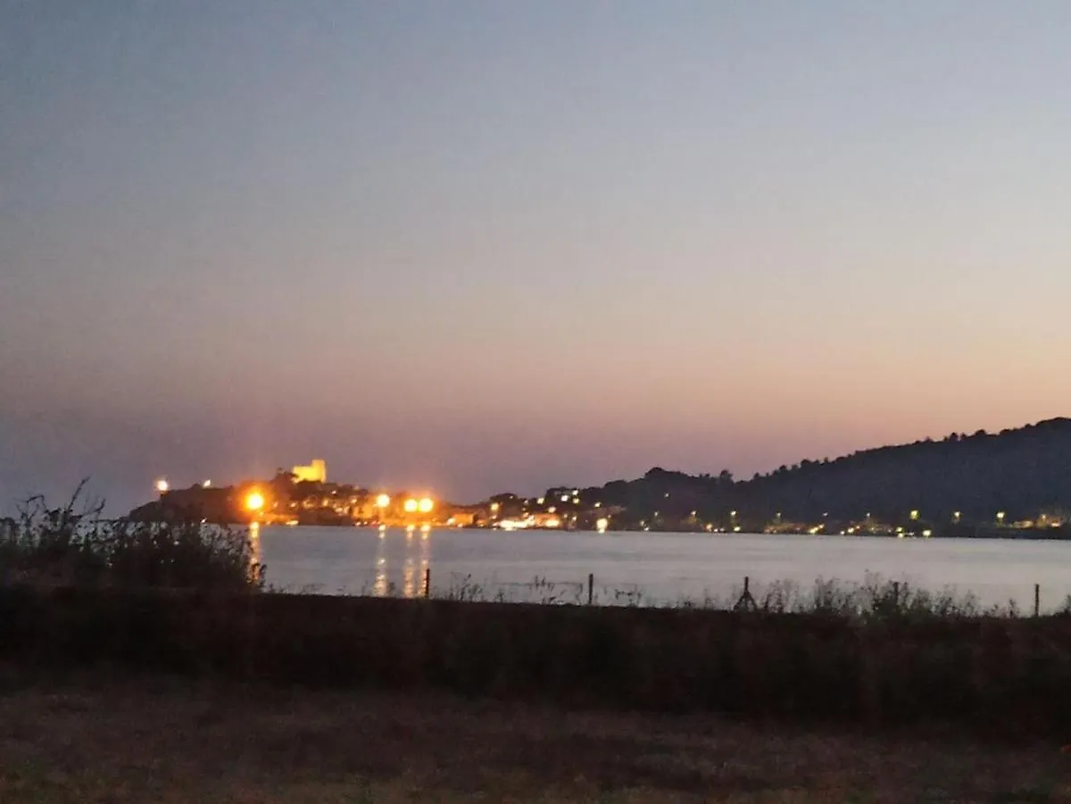 Talamone Bay Beachfront Garden Apartment Fonteblanda